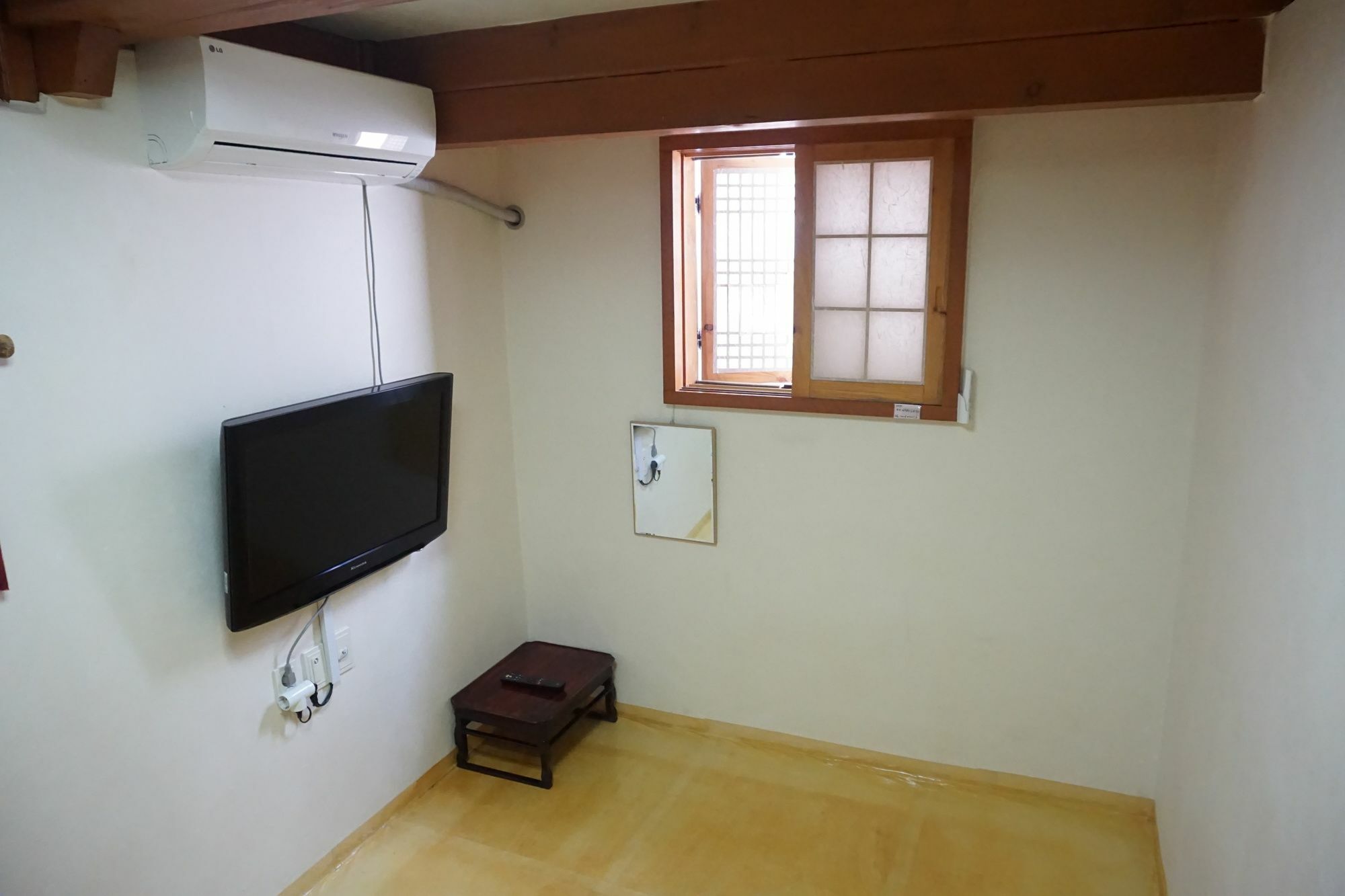 Han Hanok Guesthouse Seúl Exterior foto